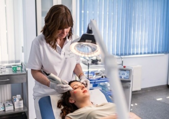 Frakční ablativní CO2 laser