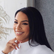 VIP klienti: Angie Mangombe (foto)